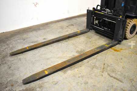 Elektro čtyřkolový VZV 2024  Linde E 25/600 HL 1252-01 (13)