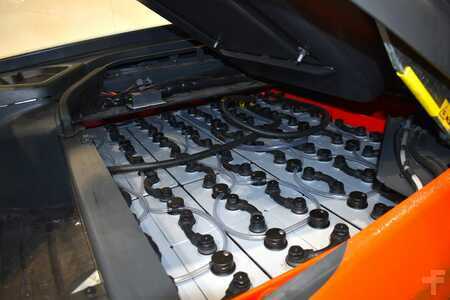 Elektro čtyřkolový VZV 2024  Linde E 25/600 HL 1252-01 (6)