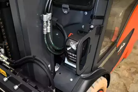 Elektryczne 3-kołowe 2025  Linde E 18 L EVO 386-02 (17)