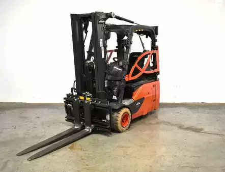 Elektryczne 3-kołowe 2025  Linde E 18 L EVO 386-02 (13)