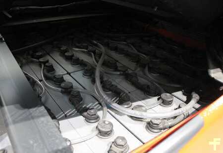 Elektro čtyřkolový VZV 2022  Linde E 25/600 HL 1252 (6)