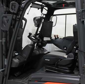 Elektro čtyřkolový VZV 2023  Linde E 30/600 HL 1252-01 (5)