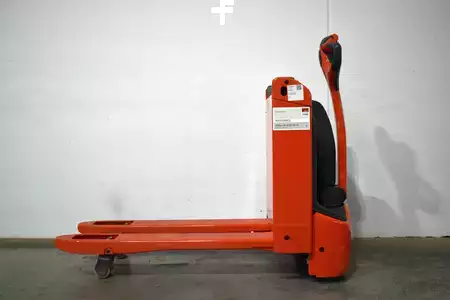Electric Pallet Trucks 2024  Linde T 14 ION 1155-00 (4)
