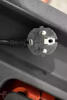 Electric Pallet Trucks 2024  Linde T 14 ION 1155-00 (5)