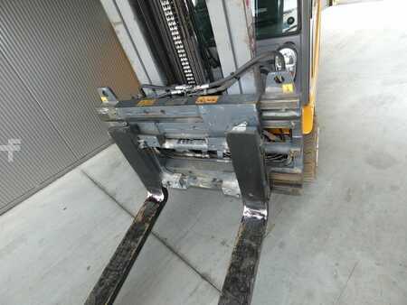 Chariots électriques à 3 roues 2016  Jungheinrich EFG 220 (2)