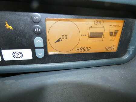 Chariots électriques à 3 roues 2016  Jungheinrich EFG 220 (5)