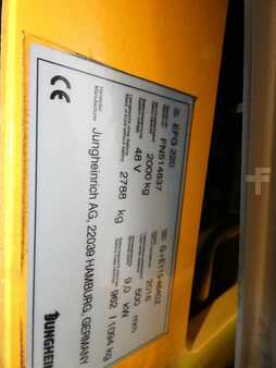 Chariots électriques à 3 roues 2016  Jungheinrich EFG 220 (8)