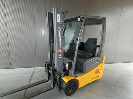 3-wiel elektrische heftrucks 2020  Jungheinrich EFG 215 - 464 DZ (1)