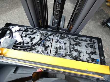 Stacker pedestre 2019  Jungheinrich EJC 212 - 430 DZ (5)