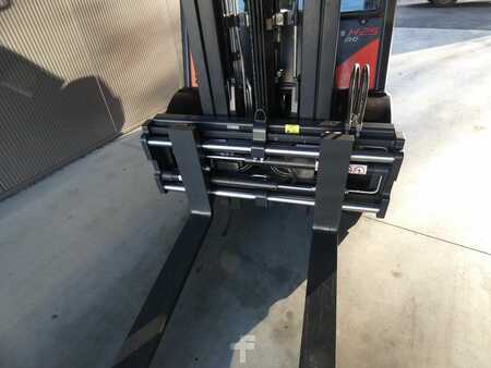 Dieselstapler  Linde H25D -02-392 (2)