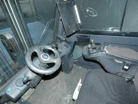 Dieselstapler  Linde H 30 D (3)