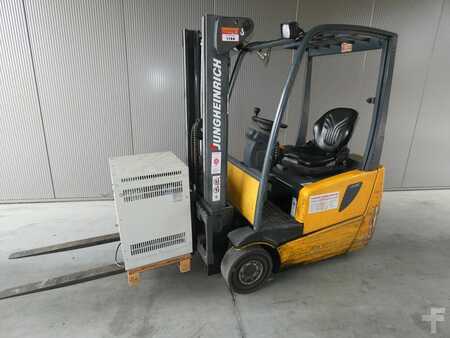 Chariots électriques à 3 roues 2007  Jungheinrich EFG 213 (1)