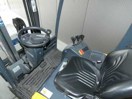 Chariots électriques à 3 roues 2007  Jungheinrich EFG 213 (5)