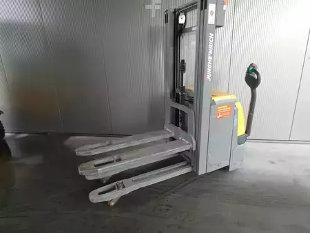 Pinontavaunu 2020  Jungheinrich EJC 112 z 409 DZ (3)