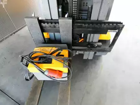 Elektromos 3 kerekű 2020  Jungheinrich EFG 218 K (2)