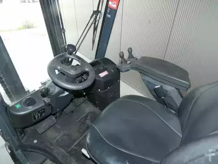 Carrelli elevatori diesel 2013  Linde H 20D-01-391 (5)