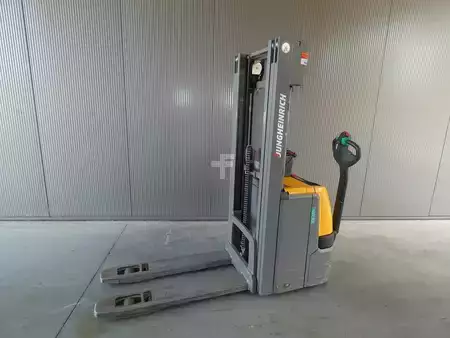 Hochhubwagen 2020  Jungheinrich EJC112 Z (1)