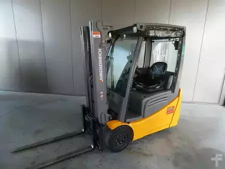 Carrelli elettrici 3 ruote 2021  Jungheinrich EFG 216 K (1)