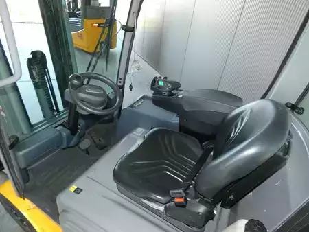 Carrelli elettrici 3 ruote 2021  Jungheinrich EFG 216 K (4)