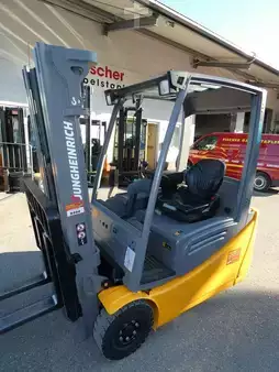 Elektro 3 Rad 2017  Jungheinrich EFG 216 (4)