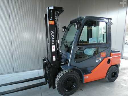 Diesel Forklifts 2022  Toyota 52-8FDF30 (2)