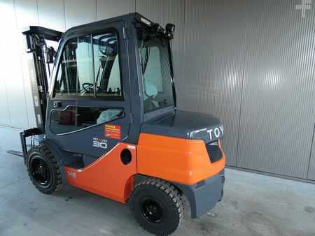 Diesel Forklifts 2022  Toyota 52-8FDF30 (3)