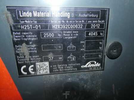 Treibgasstapler  Linde H 25 T - 01 (4)