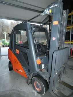 Treibgasstapler  Linde H 25 T - 01 (5)