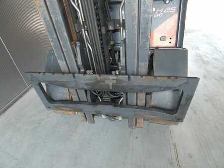Treibgasstapler  Linde H25T (2)