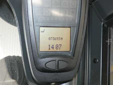 Treibgasstapler  Linde H25T (5)