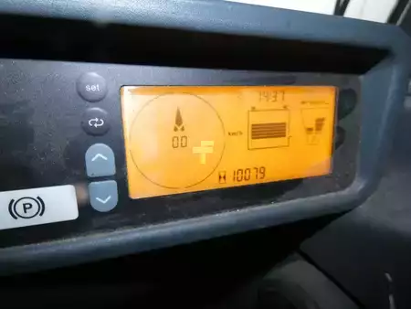 Elektro 4 Rad 2013 Jungheinrich EFG S 30 (3)