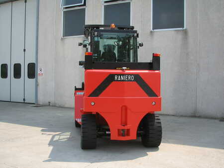 Compacte heftrucks 2013  Raniero RH 170 (1) 