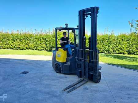 Carrelli per corridoi stretti 2017  Aisle Master AM20SE (2)