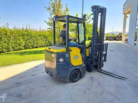 Carrelli per corridoi stretti 2017  Aisle Master AM20SE (3)