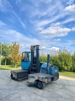 Schubmaststapler 2009  Combilift C4500SR (1)