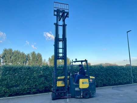 Retráctil 2020  Aisle Master AM20SHE (5)