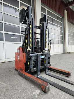 Reach Trucks 1997  BT LSR1200/2 (1)