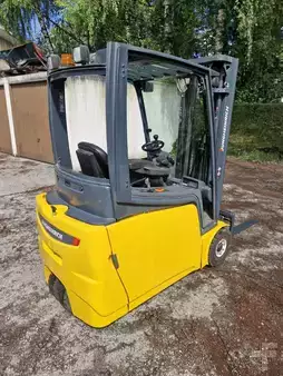 Elektro 3 Rad 2015  Jungheinrich EFG 216 (2)