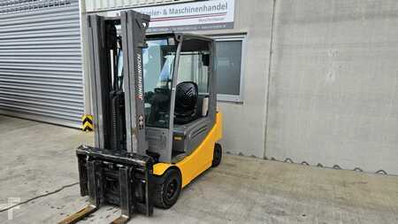 Elektro 4 Rad  Jungheinrich EFG 320 (1)