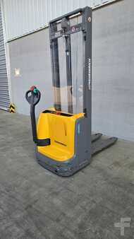 Hochhubwagen 2019  Jungheinrich EJC 110 (6)