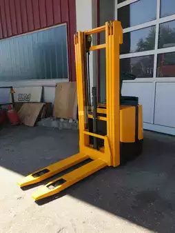 Hochhubwagen 2015  Jungheinrich ERC 214Z (3)