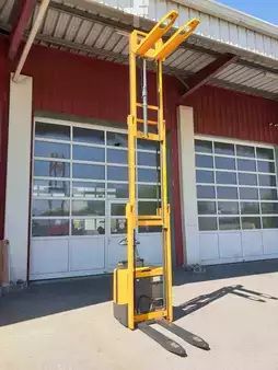 Hochhubwagen 2015  Jungheinrich ERC 214Z (5)