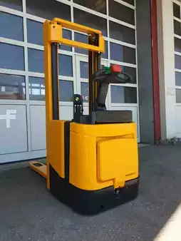 Hochhubwagen 2015  Jungheinrich ERC 214Z (6)