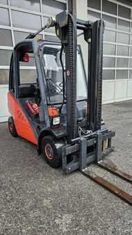 Diesel Forklifts 2011  Linde H25D-01 (1)