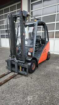 Diesel Forklifts 2011  Linde H25D-01 (2)