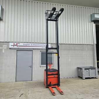 Hochhubwagen 2008  Linde L12AP (3)