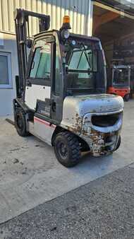 Dieselstapler 2009  Nissan YG1D2A30Q (6)