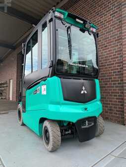 Eléctrico - 4 rodas 2023  Mitsubishi FB25ACN (2)