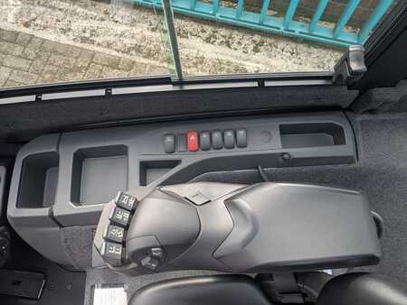 Eléctrico - 4 rodas 2023  Mitsubishi FB25ACN (8)