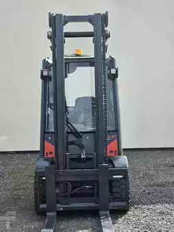 Wózki widłowe diesel 2016  Linde H30D-02 (4)